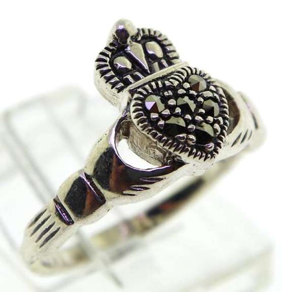 Vintage Sterling Irish Claddagh Ring