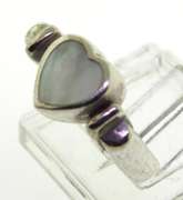 Vintage Sterling Silve heartr Black Onyx And White Mother Of Pearl Ring