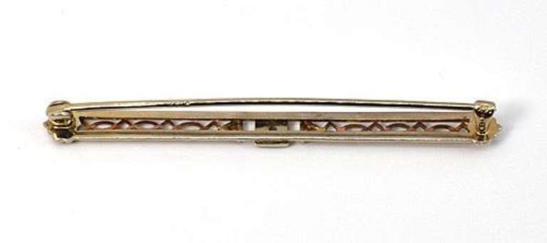 Nicely Styled Filigree Bar Pin