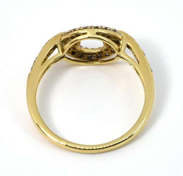 Unusual Circle of Diamonds Ring