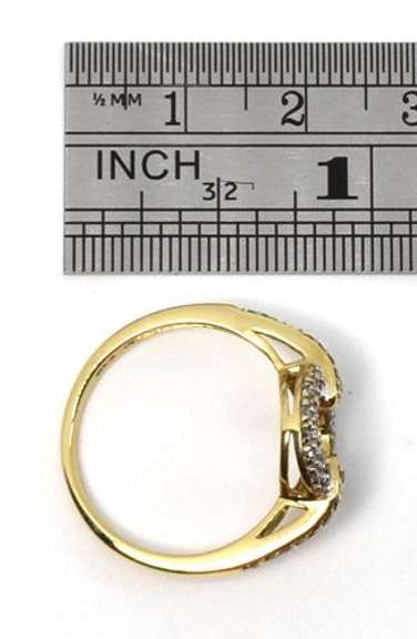 Unusual Circle of Diamonds Ring