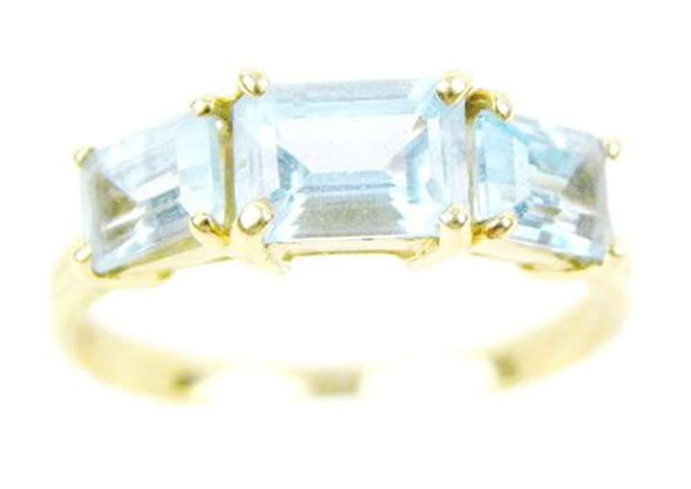 14K Ring with 3 Blue Topaz Stones, Size 7.5
