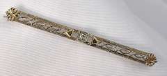 Nicely Styled Filigree Bar Pin