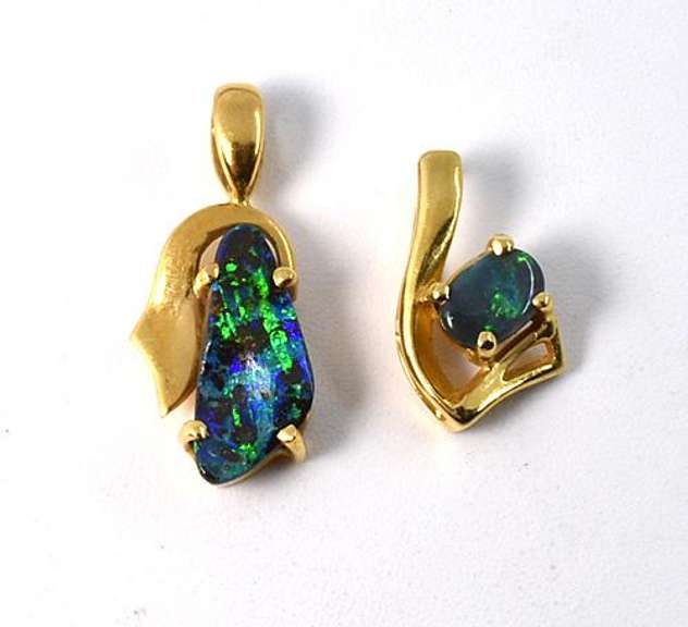 Sweet Pair of Opal Pendants in 18K Yellow Gold