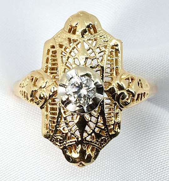 Vintage Style Filigree YG Diamond Ring