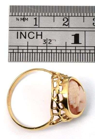 Feminine 14k Cameo Ring