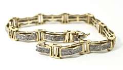 Sparkly Eye-Catching Unisex Diamond Bracelet