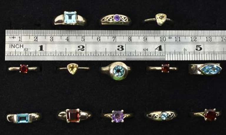 Chic Assemblage of 13 Rings in .925 Silver