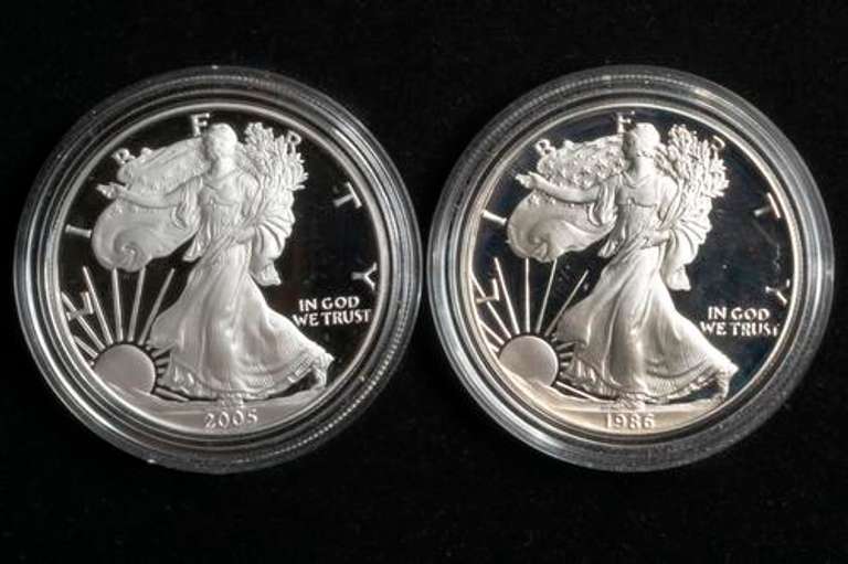 1986 S & 2005 W Proof Silver Eagles with Boxs