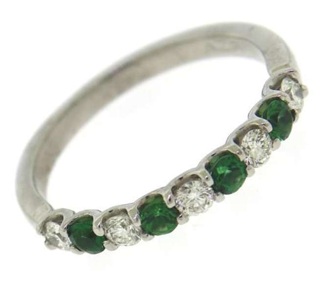 Platinum Alternating Emerald & Diamond Shared Prong Ban