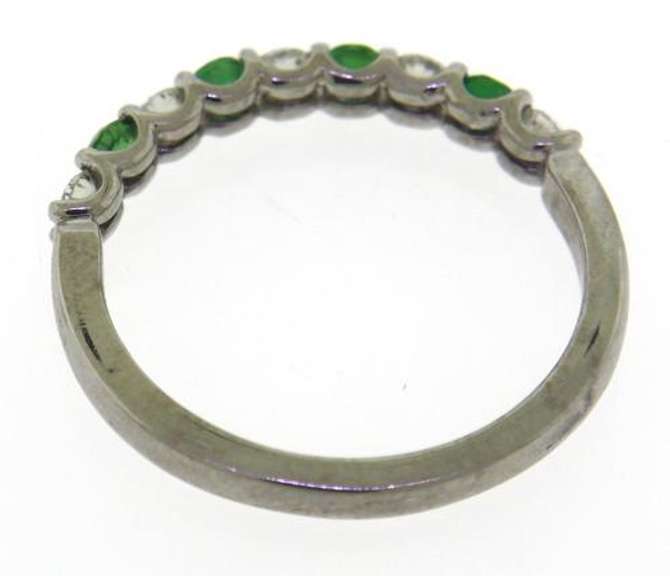 Platinum Alternating Emerald & Diamond Shared Prong Ban