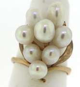 Beautiful 14kt YG Fresh Water Pearl Cluster Ring
