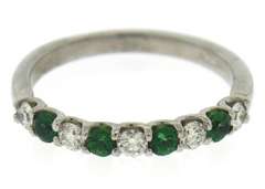 Platinum Alternating Emerald & Diamond Shared Prong Ban