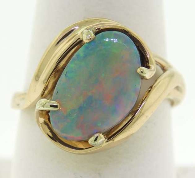 Great Yellow Gold Opal Doublet Ring