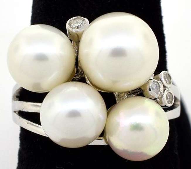 Beautiful Pearl Ring with Diamond Accents in Sterling Silver