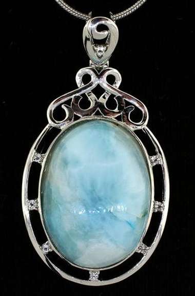 Beautiful Huge 30.08CTS Larimar & White Topaz Necklace in Sterling Silver