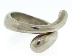 Tiffany & Co Elsa Pereti Bypass Ring