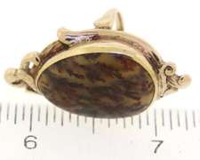 Luxurious Vintage Yellow Gold Oval Cabochon Jasper Ring