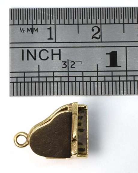 Detailed 14k Grand Piano Charm