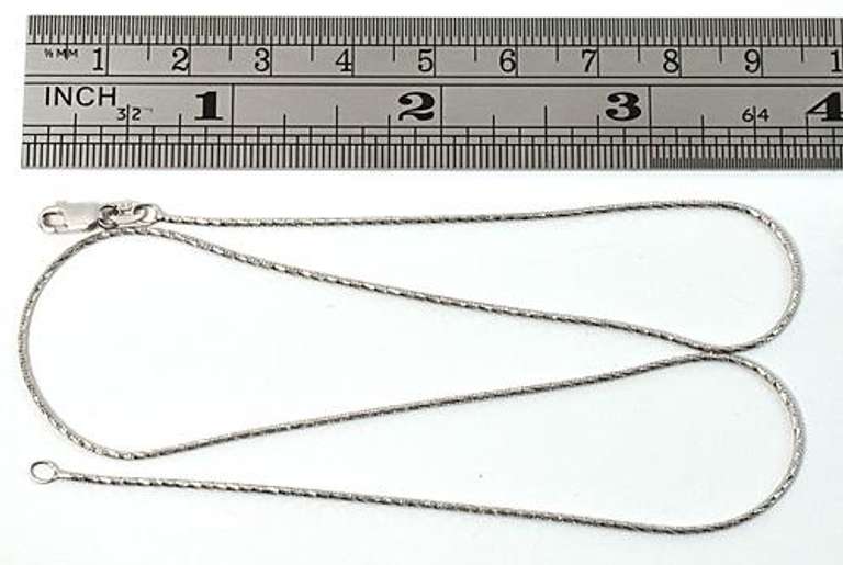Fashionable White Gold Necklace