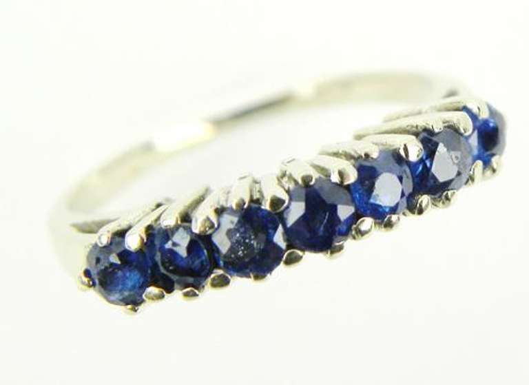Beautiful Vintage 14K Ring of 7 Blue Sapphires, 7.75