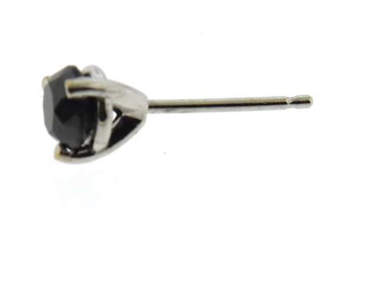 Simple White Gold Black Diamond Stud Earrings