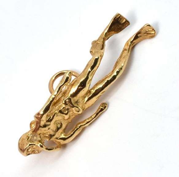 Nicely Detailed Scuba Diver Charm