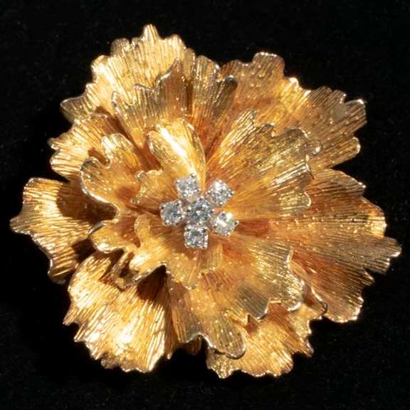 14 K Yellow Gold and 6 Diamond Flower Pin