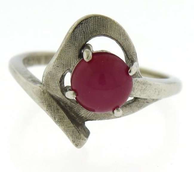 Handsome Red Star Sapphire & Flourentine Finish Ring