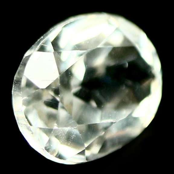 Gorgeous 3.64ct diamond white Topaz