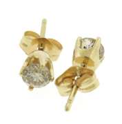Elegant Round Brilliant Cut Diamond Stud Earrings