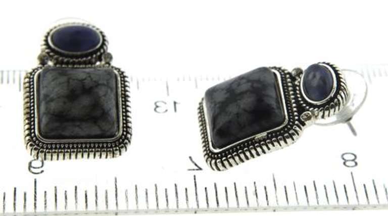 Vintage Silver Tone Gemstone Earrings.