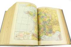1926 French Petit LaRousse Illustrated Dictionary