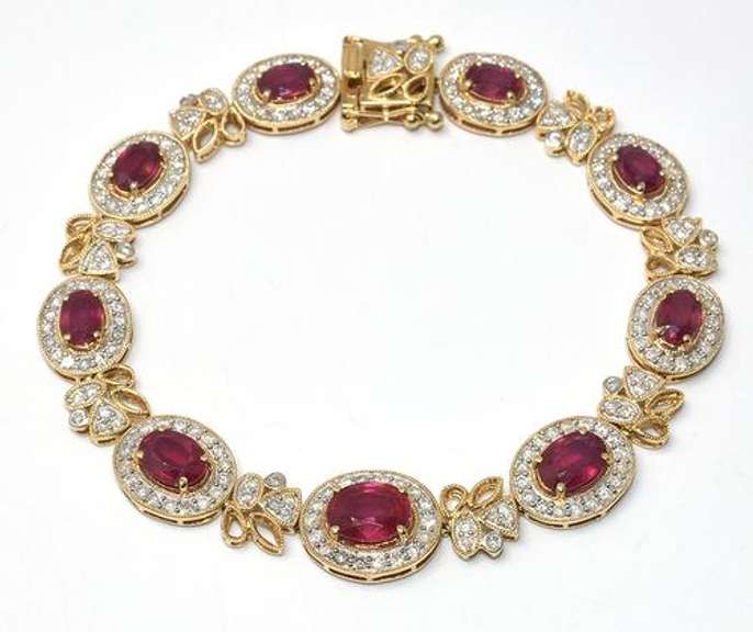 Gorgeous Ruby & Diamond Bracelet in 14KT Yellow Gold
