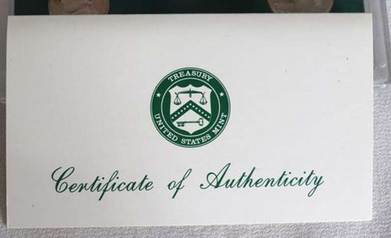 2 Each US Proof Sets 1973-79 1982-3 1986-7 1989-92