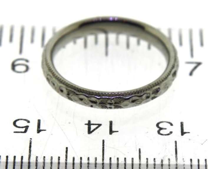 Vintage 18kt Floral Etched Band