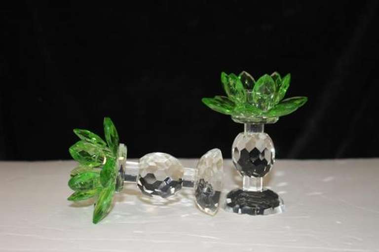 Lotus Pair on Pedestal Green Pair