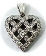 Stylish 18K White Gold Diamond Heart