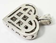Stylish 18K White Gold Diamond Heart