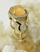 Unique 14K Cabachon Citrine and Diamond Ring