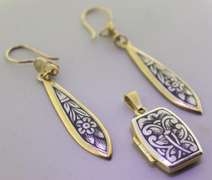 Vintage Sterling Silver Decorative Set Of Earrings And Pendant