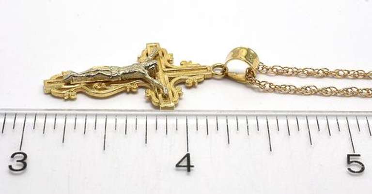14KT Ornate Cross Pendant & Chain
