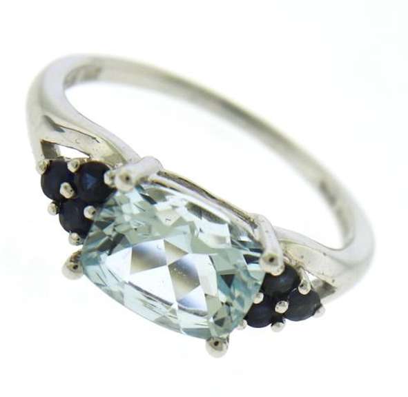 Stunning Aquamarine and Sapphire White Gold Ring