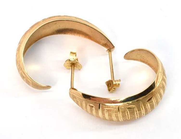 Nice J Hoop Earrings