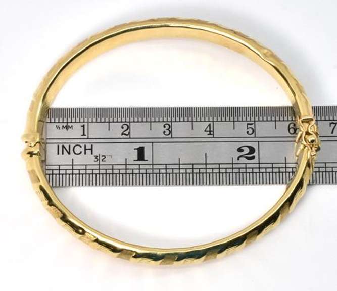 Lovely Italian Made 14k Bangle