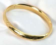 Traditional 14k Etched Bangle