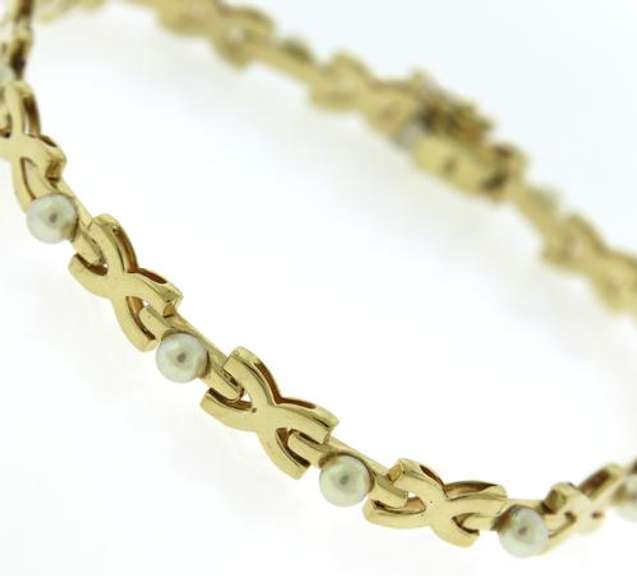Sleek 14kt YG White Fresh Water Pearl and "X"-Link Bracelet