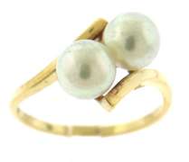 Beautiful 6.5mm Pearl Bypass Yellow Gold Ring