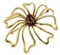 Beautiful Yellow Gold Pink Sapphire Flower Brooch
