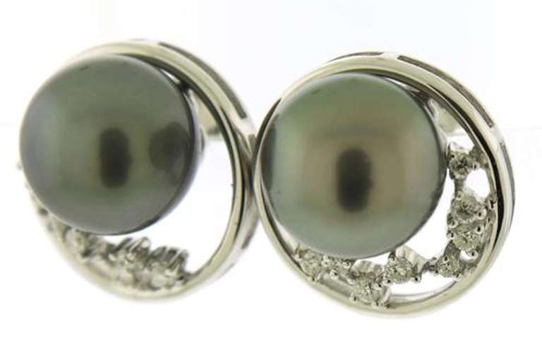 11 MM Gray Tahitian Pearl Earrings with Diamonds
